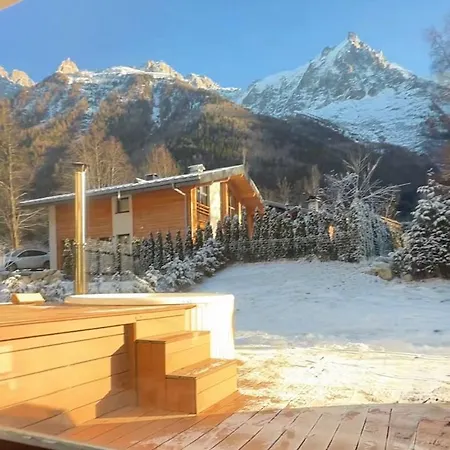 Apartament De Luxe Avec Jacuzzi, Vue Montagne Et Jardin Chamonix
