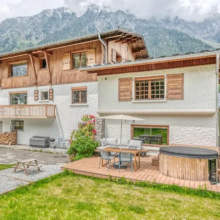De Luxe Avec Jacuzzi, Vue Montagne Et Jardin Apartamento *